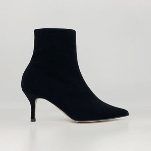 pointed-toe ankle boots (velvet)