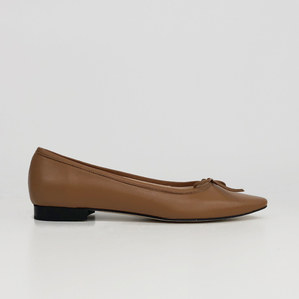 pointed-toe flat shoes (peanut brown)