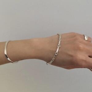 madi shape bracelet